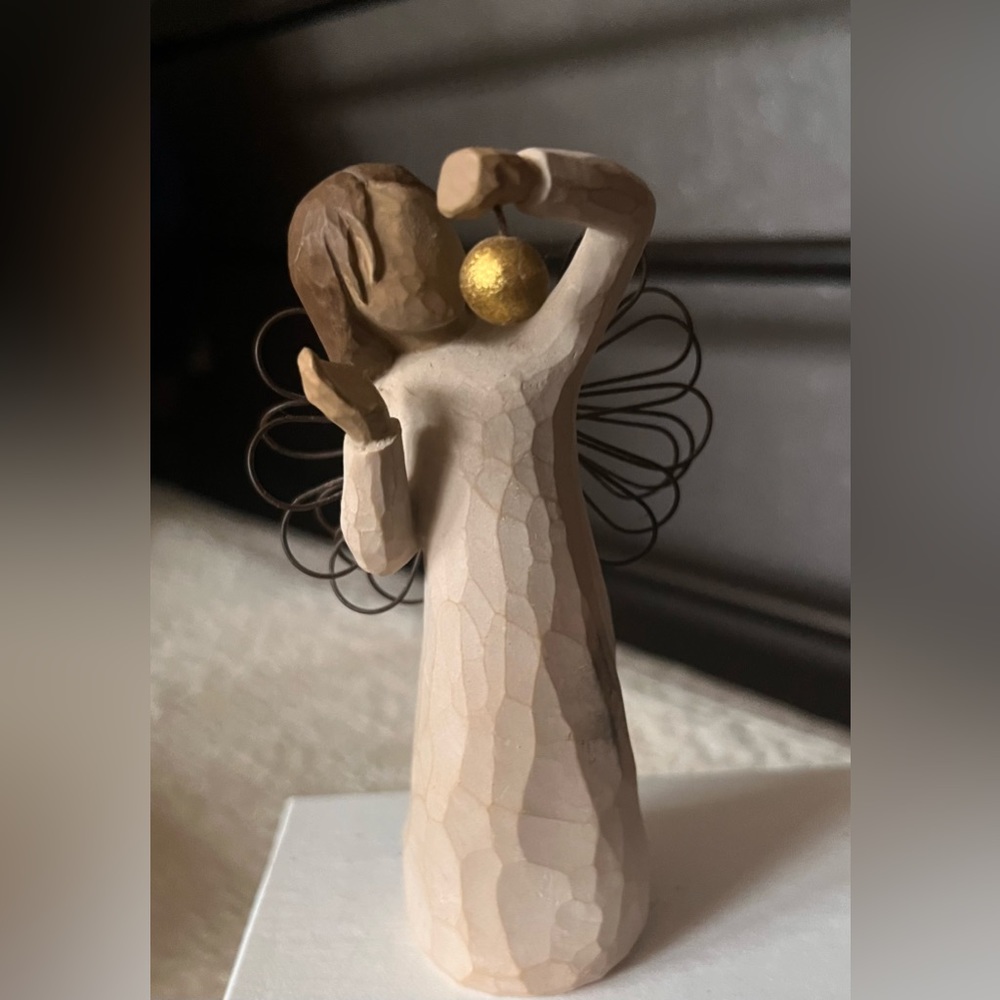 WILLOW TREE Angel of Wonder ornament